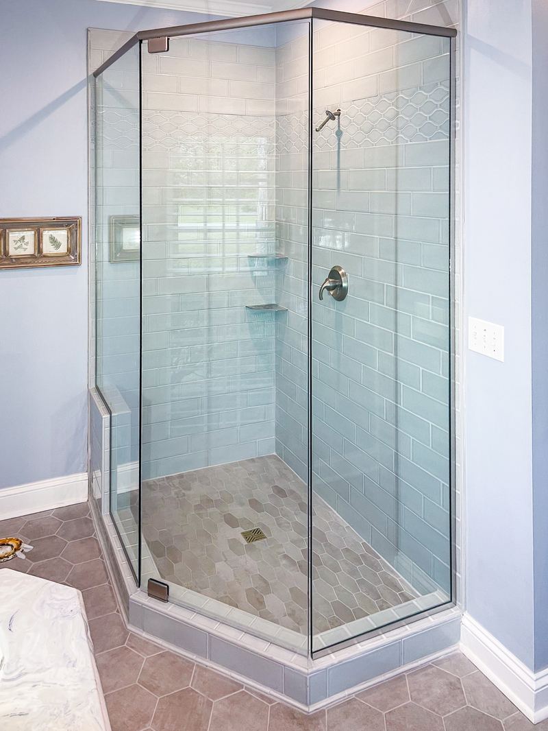 Neo-Angle Shower Enclosure