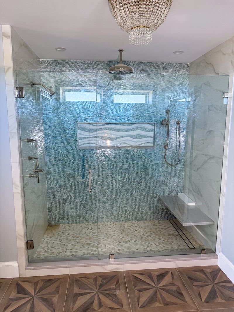 Frameless Shower with Patterned Floor